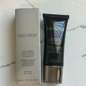 Laura Mercier Black Silk Crème Moisturizing Foundation - Rose Ivory